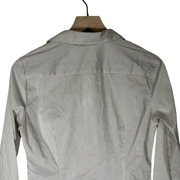 NWT Quintessential Pinstripe Button Down Long Sleeve Shirt Women’s Size Medium - Picture 8 of 14
